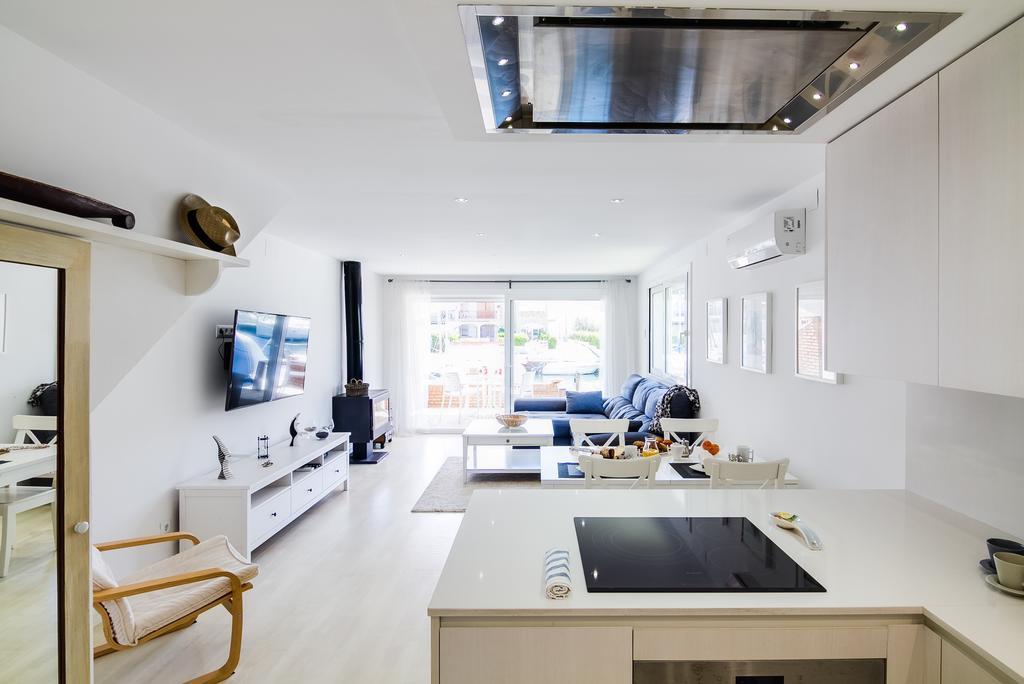 Vista Roses Mar - Casa Pescador Villa Empuriabrava Kültér fotó